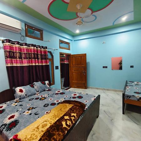 Chandrika Palace 500 Meter From Ayodhya Railway And Ram Mandir Bagian luar foto